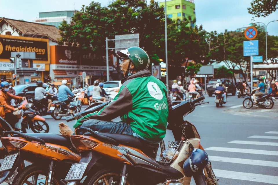 Xe 4 chỗ đời mới